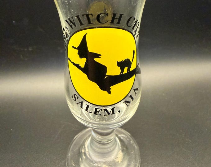 Vintage Salem Witch City Glass – Witch & Cat Logo – Salem, Massachusetts Souvenir – Witchcraft Collectible Barware