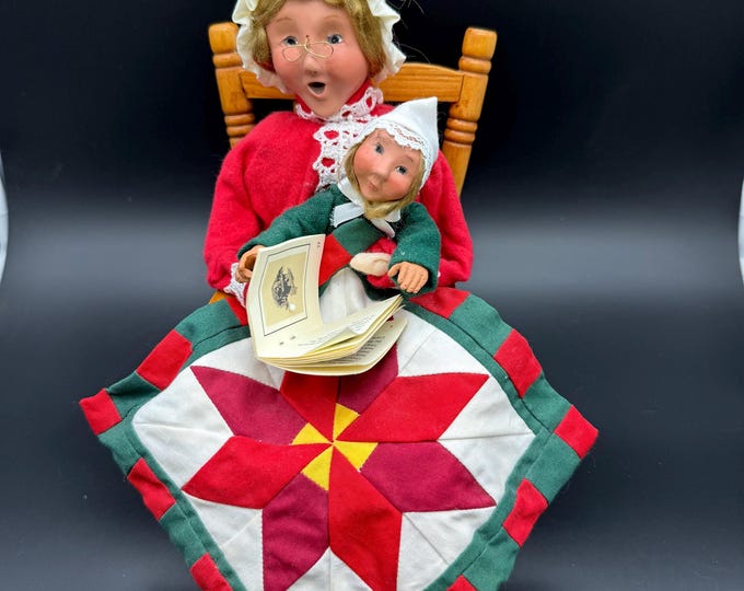 Byers’ Choice Caroler – Grandmother Reading to Child