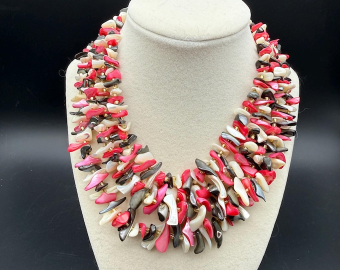 Vintage Chunky Shell Statement Necklace & Earrings Set | Red Black Cream Beaded Collar | Bold Retro Jewelry