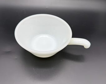 Vintage Hazel-Atlas Oven-Proof Handled Bowl