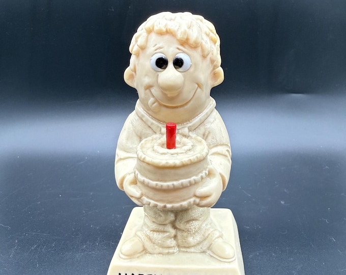 Vintage 1970 R&W Berries Happy Birthday Figurine – Retro Birthday Boy Statue – 1970s Kitsch Party Decor
