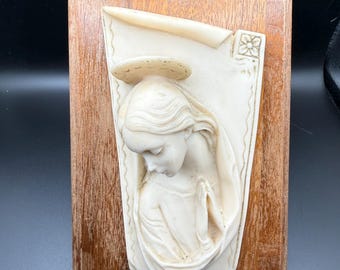 Vintage Madonna Wall Plaque – Mid-Century Religious Art – Virgin Mary Relief