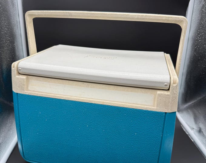 Vintage Coleman Blue & White Hard Plastic Cooler