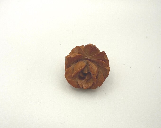Vintage Hand-Carved Rose Brooch | Warm Butterscotch Brown | Floral Pin