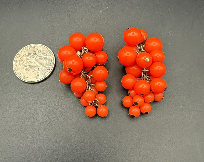 Vintage Red Beaded Cluster Clip-On Earrings – Statement Costume Jewelry