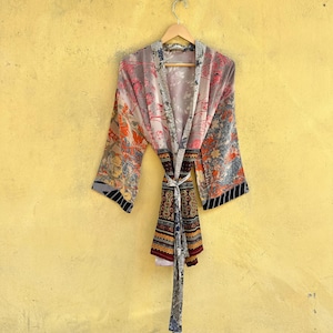 Kimono i kräppsilke: Boho strandklänning, handgjord lätt sidenkimono