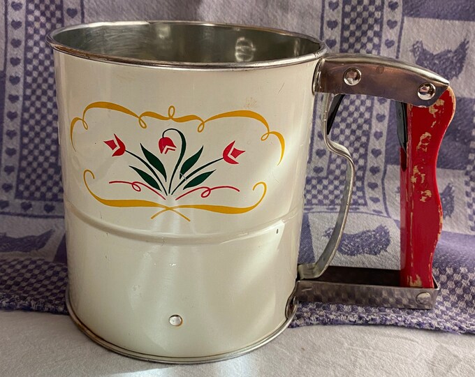 Vintage Androck Handisift Metal Flour Sifter W/red Wooden Squeeze Handle Made in USA Height
