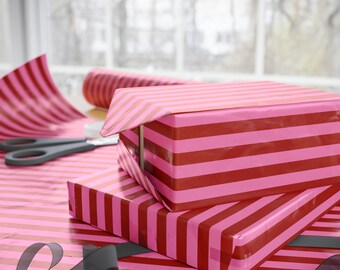 Rot und Pink gestreifte Geschenkpapiere | Valentine-Kollektion