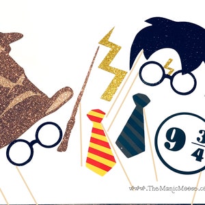 Harry potter photo booth props - Etsy