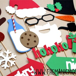 Holiday Props - DELUXE 25 Teiliges Set - GLITZER Fotoständer Requisiten - Weihnachtsmann und Freunde - Familienfotos