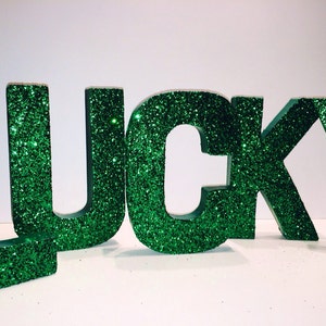 3D - LUCKY - apoyos de la foto uno mismo permanente brillaban LUCKY letters