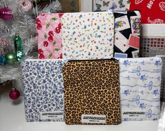 Handmade Fabric Zipper Pouch | Floral Coin Purse, Makeup Bag