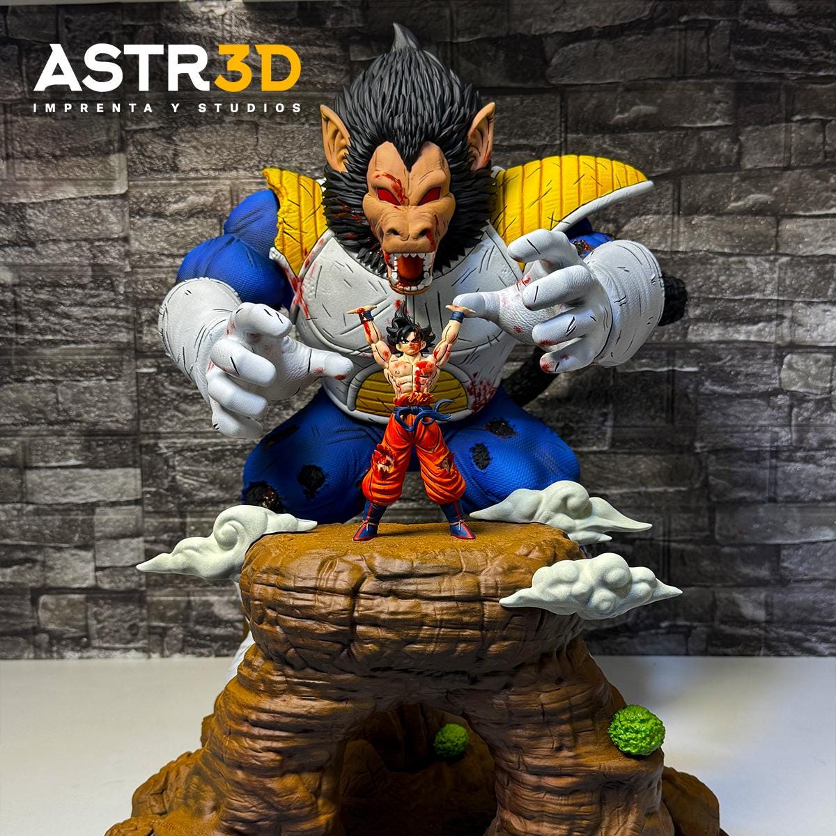 Diorama Ozaru Vegeta Vs Goku - Goku DBZ Diorama Giant Monkey Ozaru