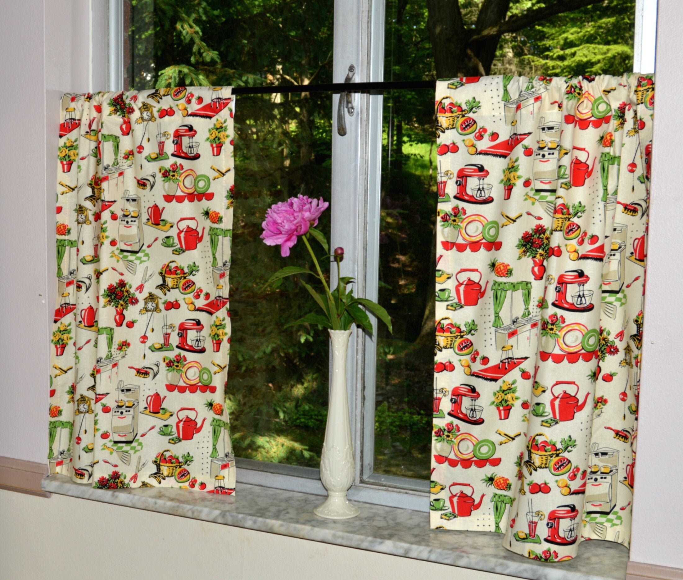 Retro Kitchen Cafe Curtain Red With Cream Background Etsy Retro Kitchen Cafe Curtain Red With Cream Background Etsy