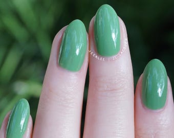 Seiðr - Green, jade jewel-toned nail polish. Handmade, vegan, and cruelty-free