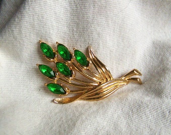 Rare Coro brooch 3-1/2 inch huge green rhinestone floral spray