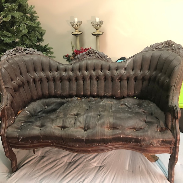 Victorian Child’s Sofa Serpentine Carved Floral Frame —PICK UP ONLY— Very Rare 1860s-1880s - Nursery Movie Photography, Store Display Prop