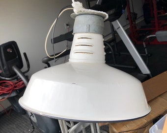 Vintage Industrial White Enamel Pendant  Light Fixture Hanging Lamp - no. 102 -  Original 1930s-1950s - Exellent condition inside and out