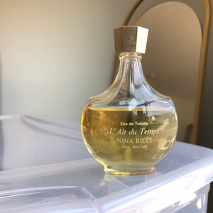 Vintage Perfume L’Air du Temps by Nina Ricci