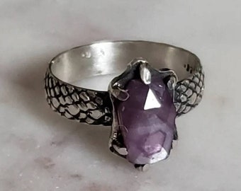 Gothic coffin midi ring | purple star sapphire | snake pattern band | Handmade Art jewelry | Collector's jewelry