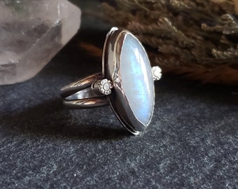 Moonstone Marquise Shaped Stone Ring With Flower Accents | Handmade Art Jewelry | Handmade Art jewelry | Collector's jewelry