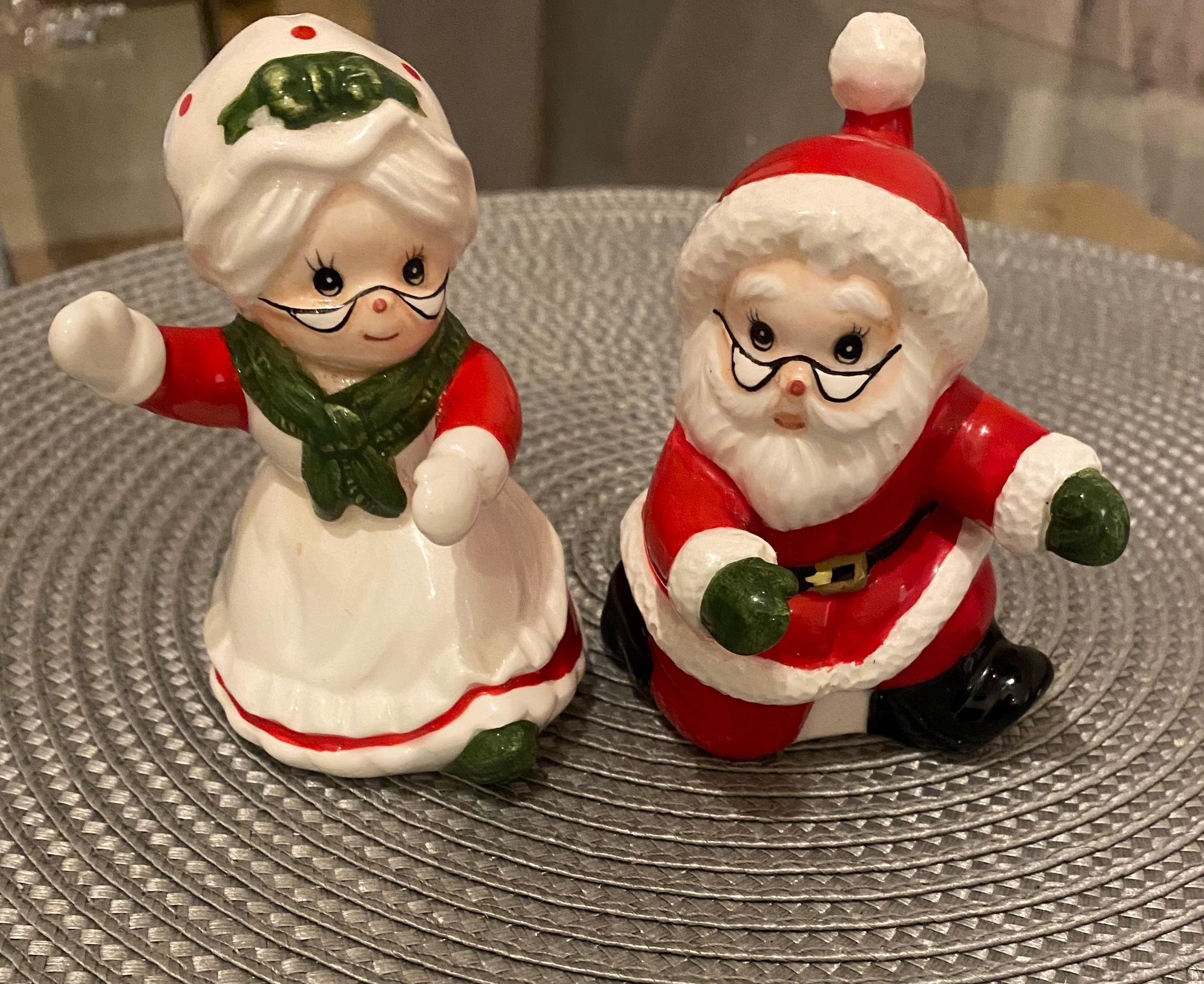 Set Di Saliera E Pepiera Fantasia Neve E Babbo Natale