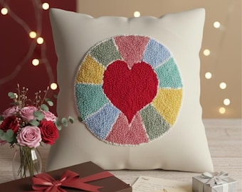 Fronha em formato de coração - Bordado com agulha mágica - Presente para o Dia dos Namorados