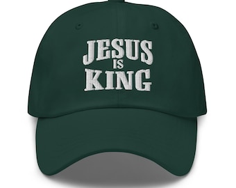 Jesus ist König gestickte Dad-Hut Christian Merch Bibel-Vers-Hemd Christian Streetwear Glaube basierte Bekleidung Religiöses Kleid