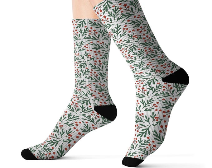 Holly & Berries Pattern Socks | Christmas Holiday Crew Socks
