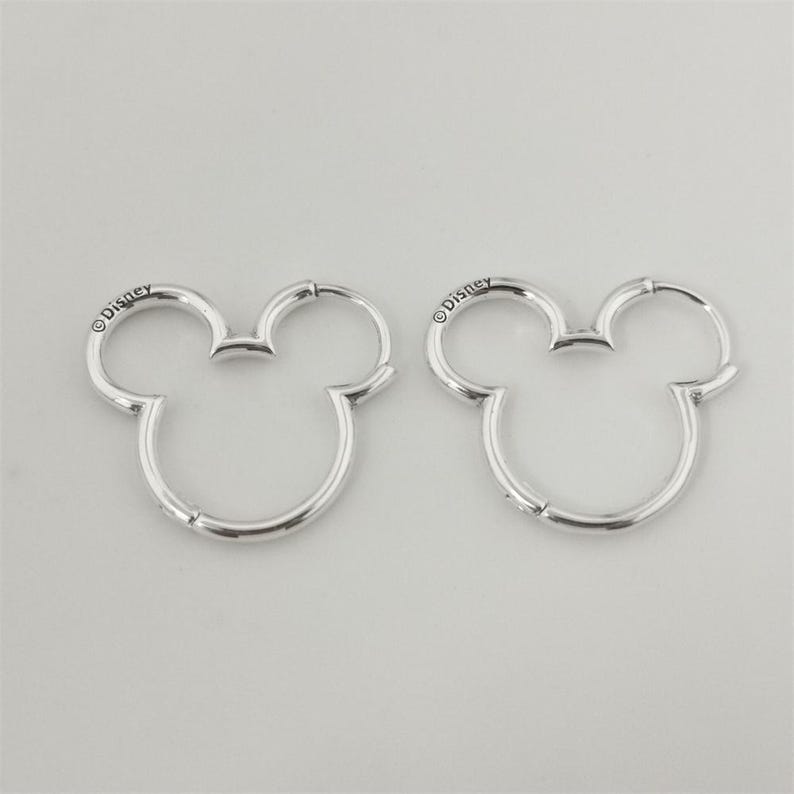 Pendientes de aro con silueta de Mickey Mouse de Pandora imagen 2