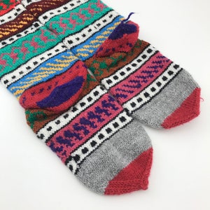 Vintage Pair Of Colorful Socks/Stockings, Colorful Knit Stockings, Knit Socks, Striped Socks/Stockings, Colorful Socks Bild 9