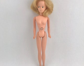 Vintage Tressy Doll, Fashion Doll, Mary Makeup Doll (?), NEEDS TLC