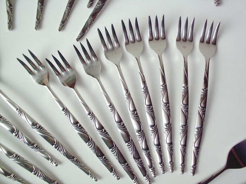 Lot of Rare Vintage Orleans Ladies Fingers Stainless Table Service 44 Pieces