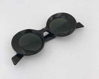 Vintage MINARELLI Black Oval Sunglasses Mod Retro Italian Eyewear Vintage MINARELLI Black Oval Sunglasses – 60s Mod Italian  main image 2