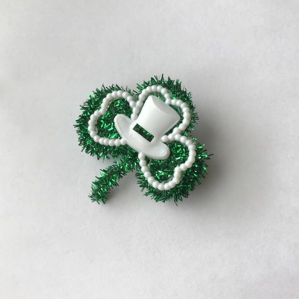 Vintage Shamrock Pin, Green Tinsel Shamrock Pin, Lucky Clover Pin