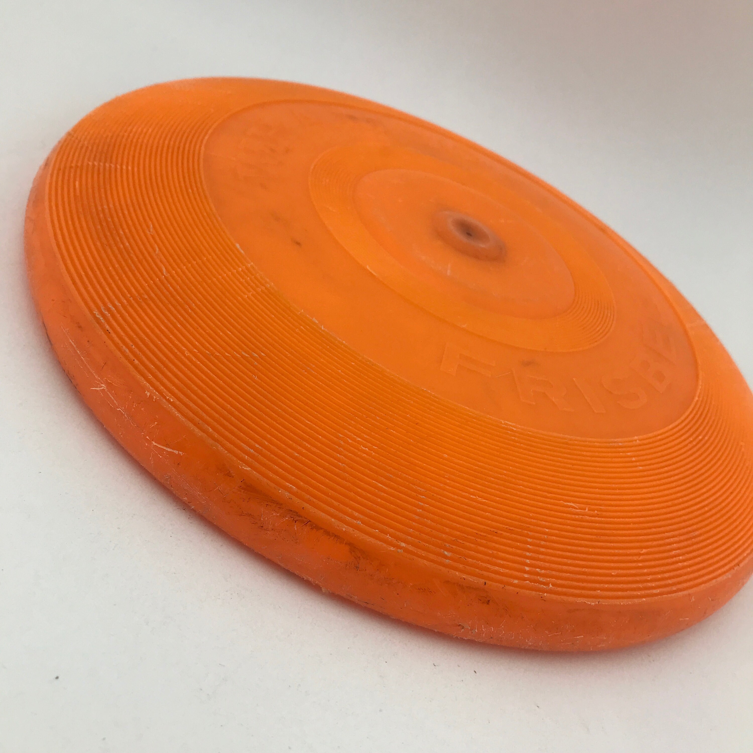 frisbee orange