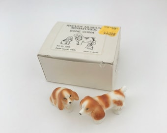 Vintage Miniature Pair Of Cocker Spaniel Dogs, Reeves Museum Miniatures, Bone China Miniature Cocker Spaniel Dogs With Original Box
