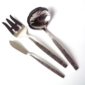 Vintage Oneida  Deluxe Stainless Serving Utensils (3)