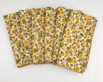 Juego vintage de 6 servilletas de tela con estampado floral, estilo años 70.