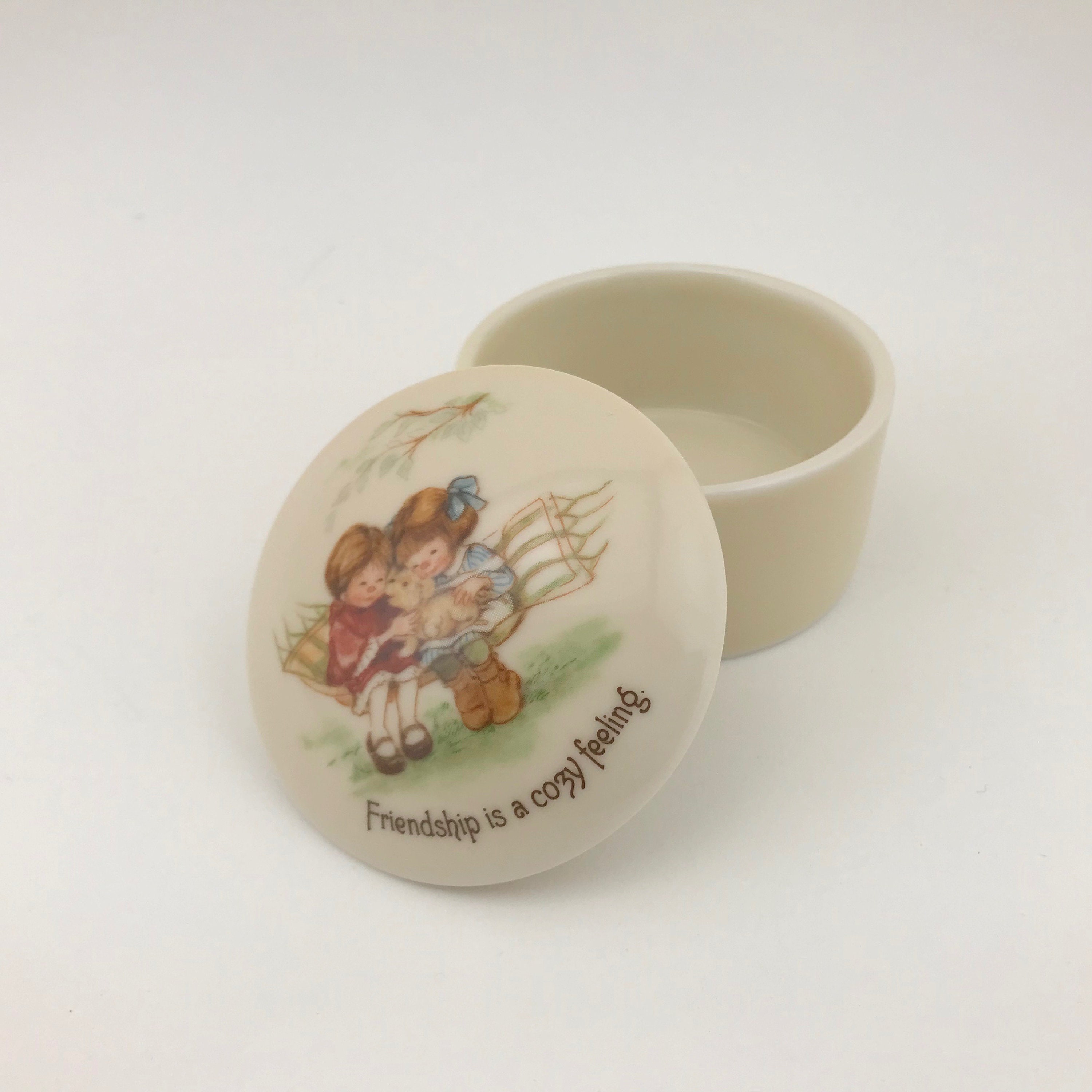 Vintage Porcelain Hallmark Trinket Container Abby Friendship Is A Cozy Feeling 1983 Vintage Porcelain Hallmark Trinket Container Abby Friendship Is A Cozy Feeling 1983