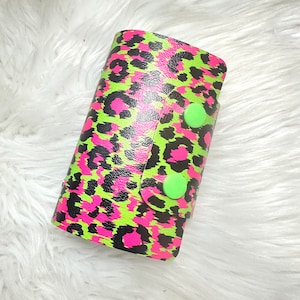 Roze en groene luipaardkaarthouder | Cadeaukaarthouder | portemonnee | Neon