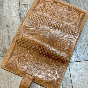 Vtg TRIBAL Hand Tooled Leather Wallet Brown Aztec Boho Retro 70's Large Bi Fold
