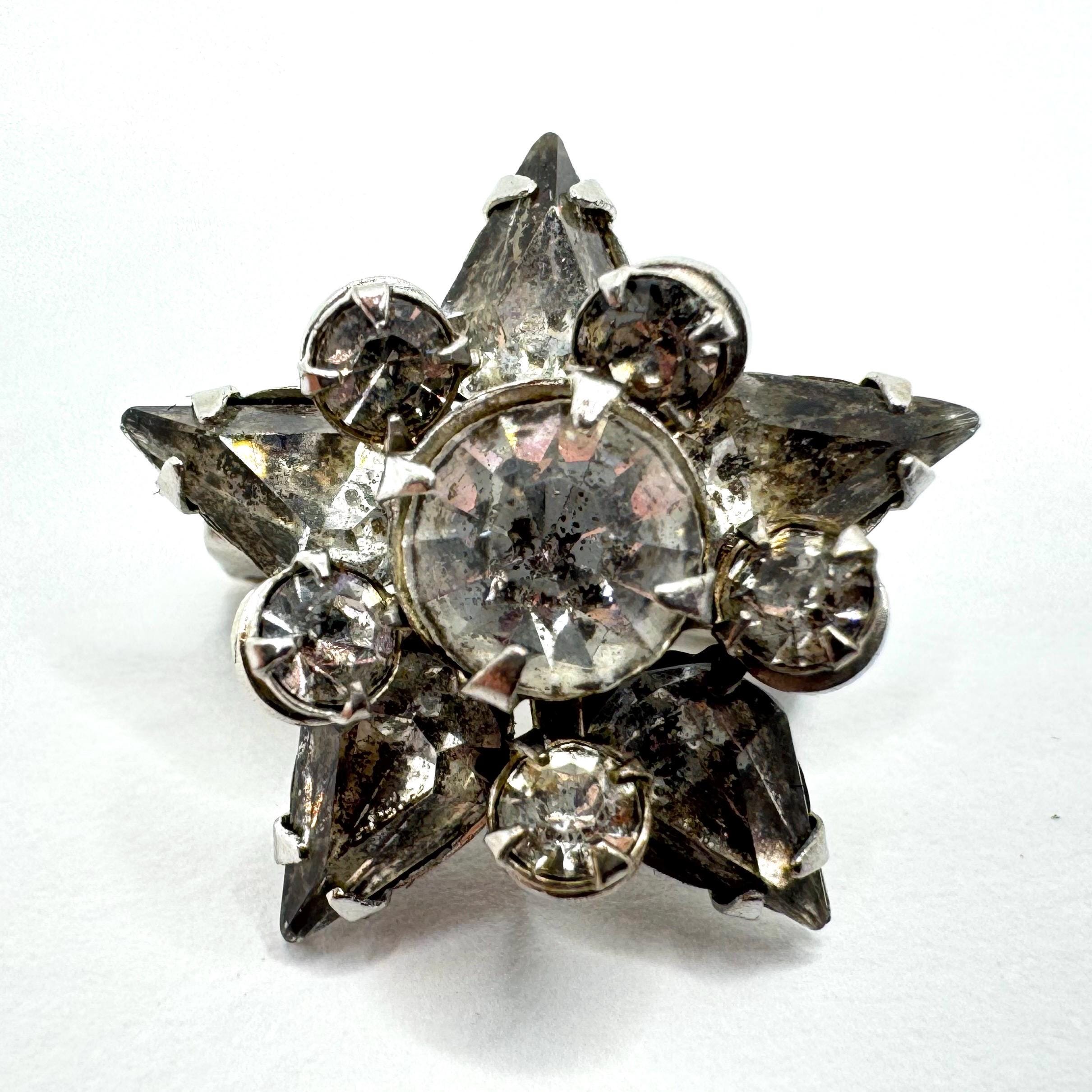 Hollywood Brooch - Etsy