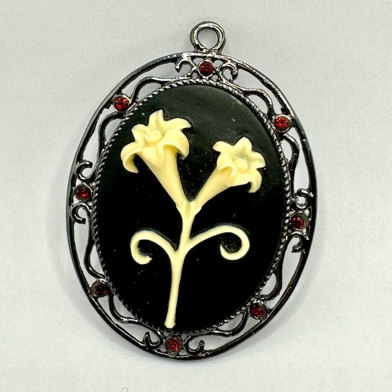 Vtg 60s White Lily Flower Black Cameo Rhinestone … - image 1