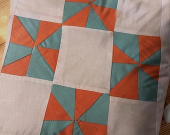 Bunter Patchwork-Kissenbezug, leuchtender Kissenbezug in leuchtendem Orange und Aqua, Sommer-Dekoration