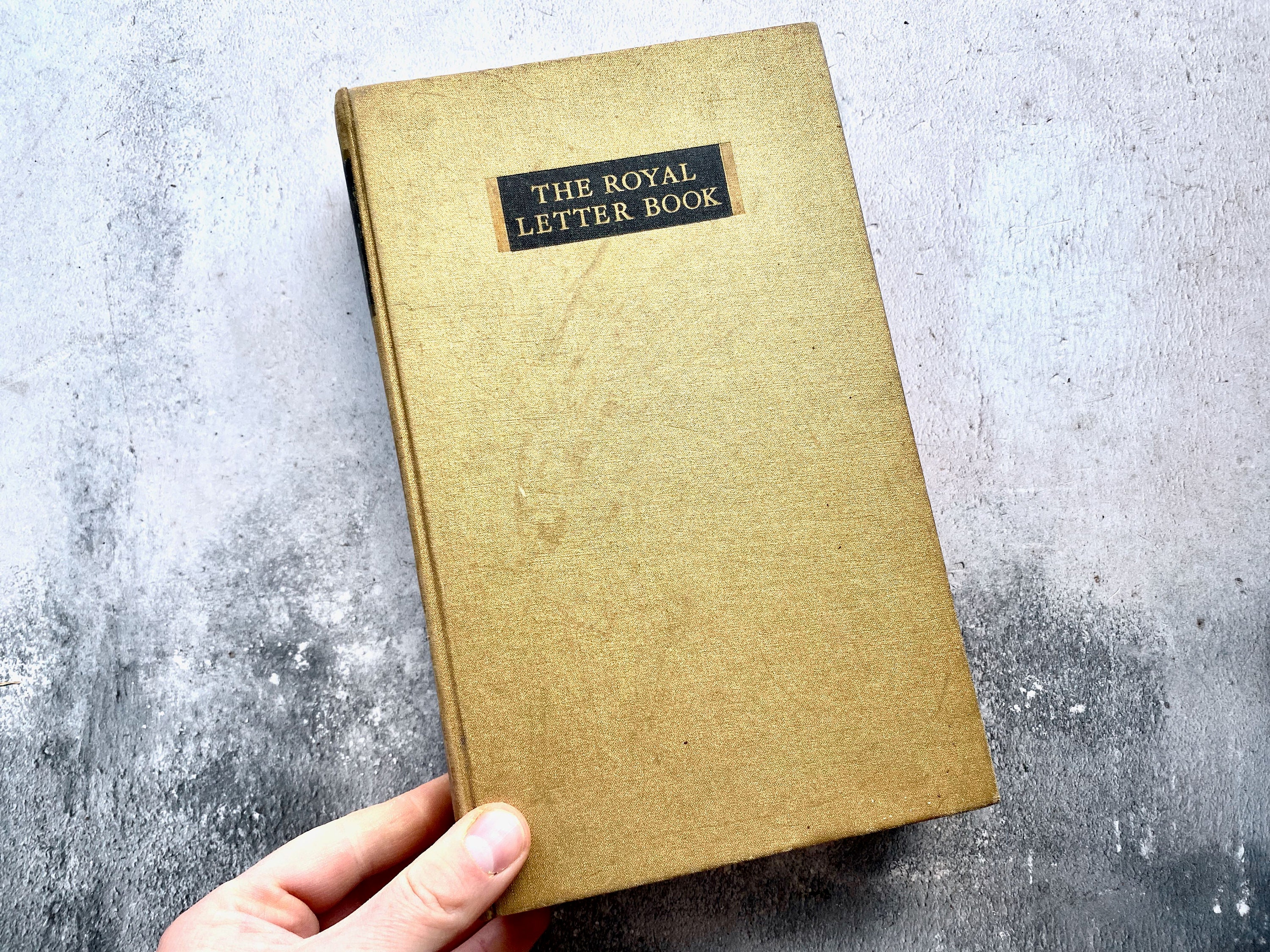 洋書 E.T. First Edition Review Copy 1937 the Royal Letter Book by Herbert
