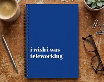 Cuaderno espiral con humor sarcástico en el trabajo
