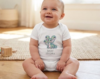 Body/mono infantil con ilustración de criatura mitológica