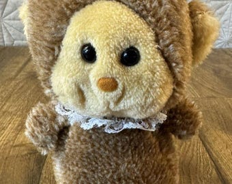 Mono de peluche vintage Gund con sonajero, juguete de los años 80, collar de encaje