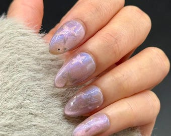 Uñas Aura Lavanda / Set de Uñas Postizas Ojo de Gato Brillantes / Diseño de Estrella Galaxia Suave